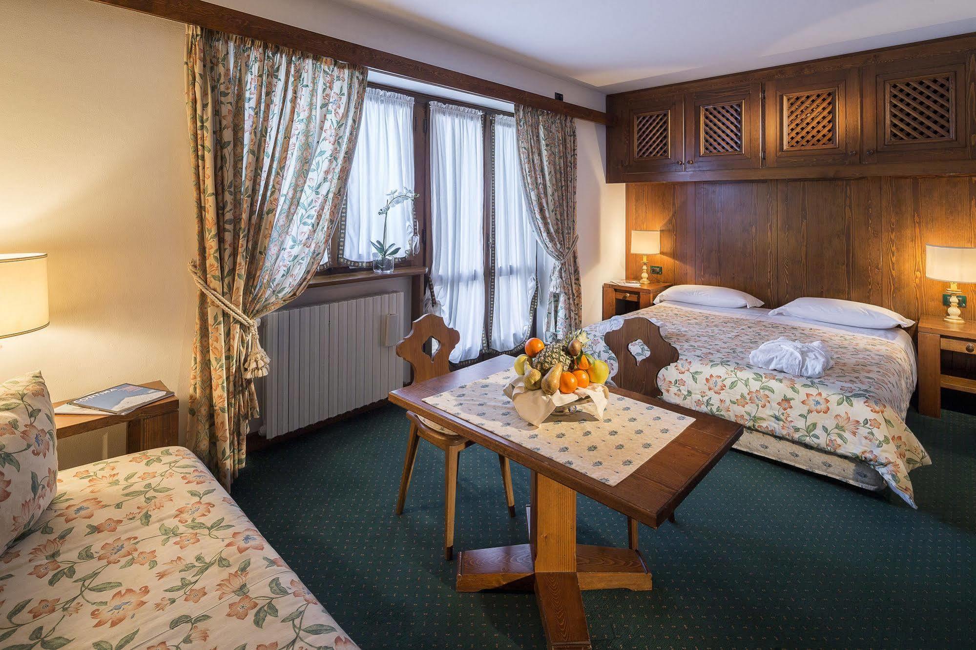 Hotel Lajadira & Spa Cortina dʼAmpezzo Eksteriør bilde